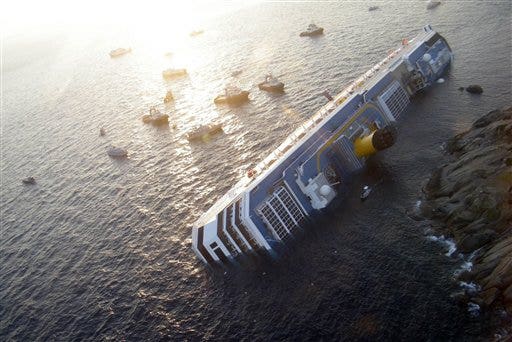 cruise ship capsized 2023